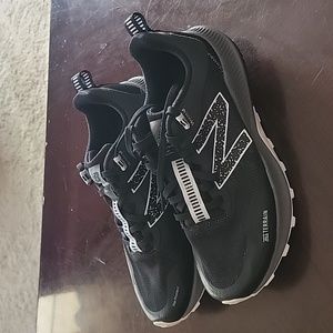 New balance women's tennis shoes